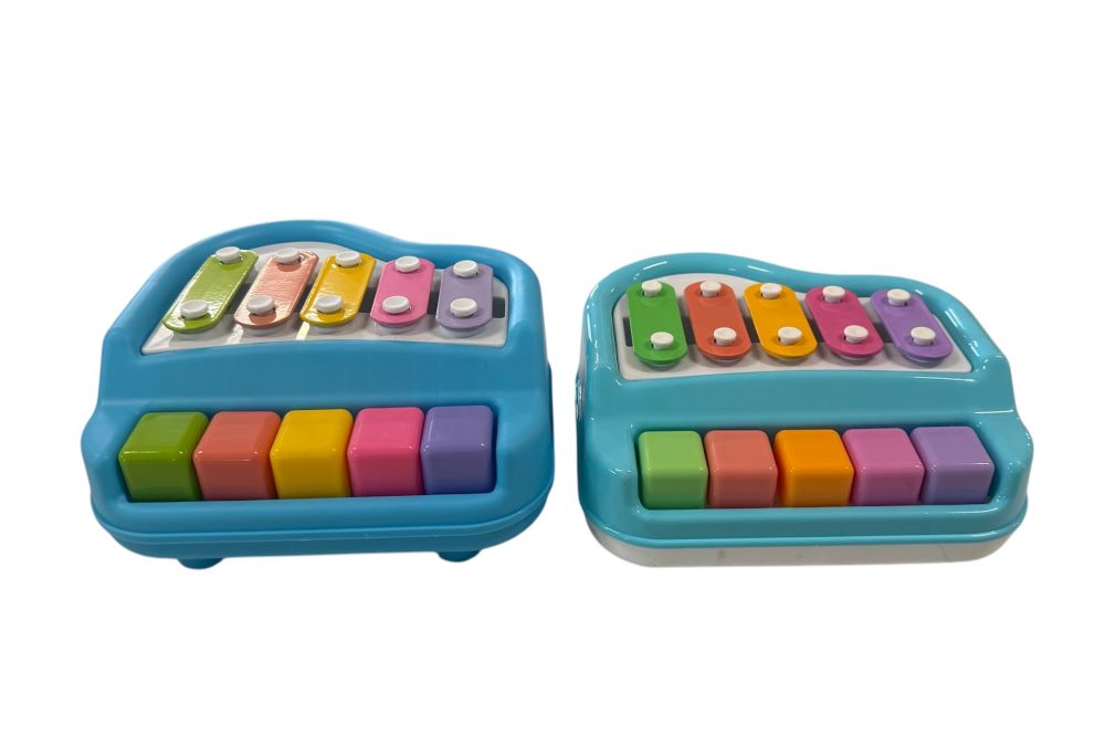 Piggy Poo and Crew small piano for dogs pigs rabbits cats or other small animals Musical chimes to earn a treat Training aid for reinforcing positive behavior